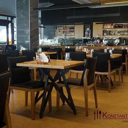 Alojamento de Acomodação e Pequeno-almoço Konstantinoupolis