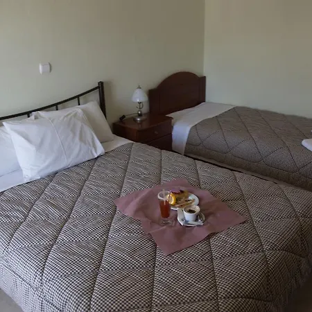 Bed and Breakfast Pension Konstantinoupolis Ασπροβάλτα